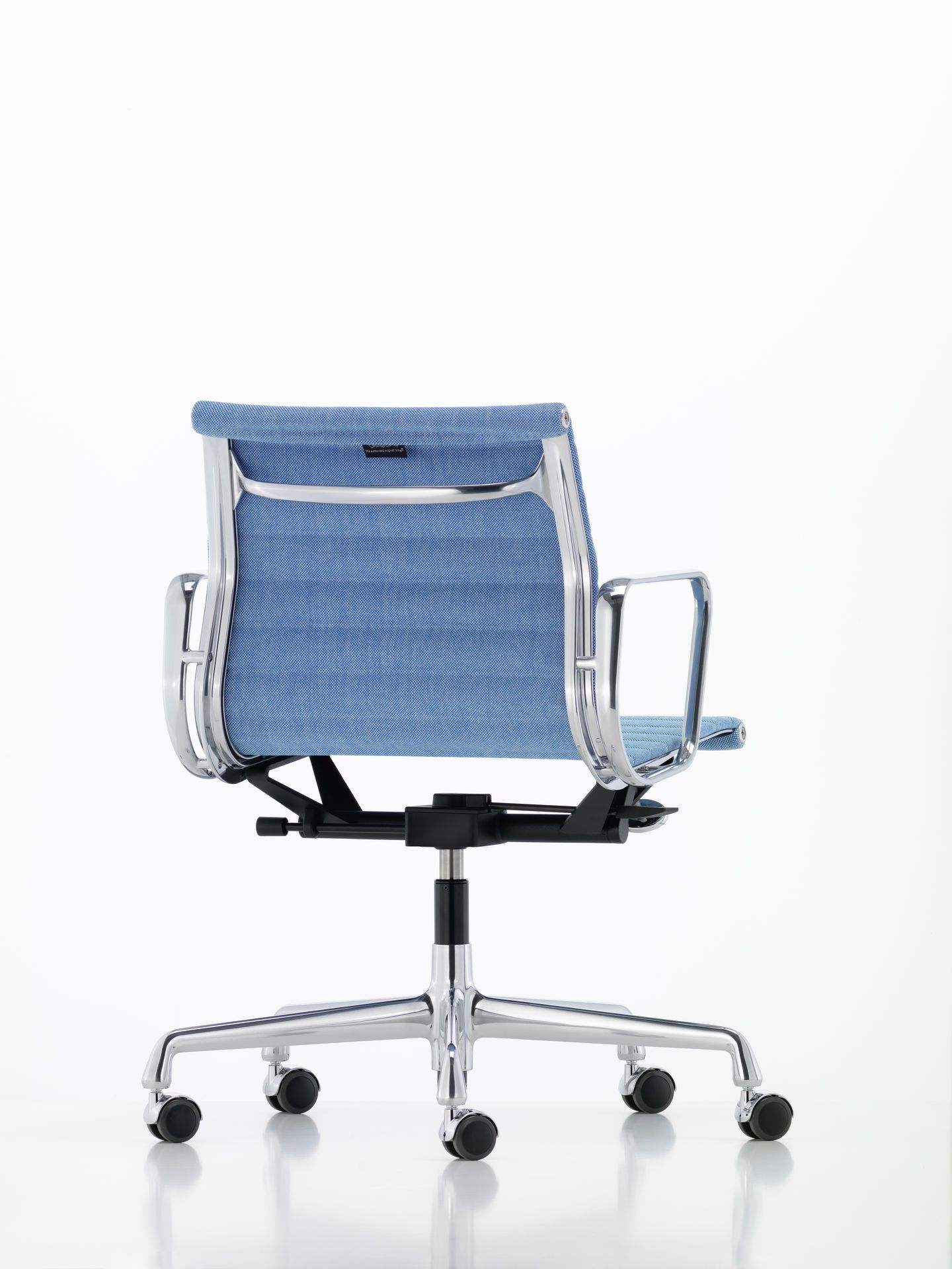 Aluminium Chair EA 118 / EA118 Stuhl Leder Premium Nero Vitra