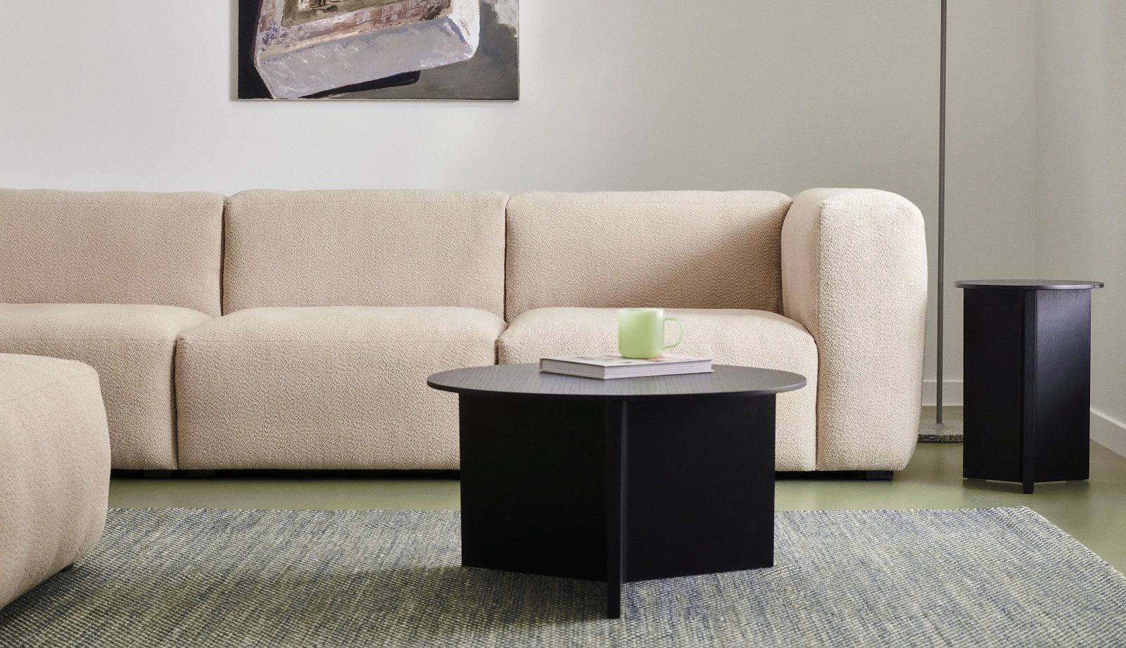 Slit Table Wood Round XL Beistelltisch / Couchtisch Hay