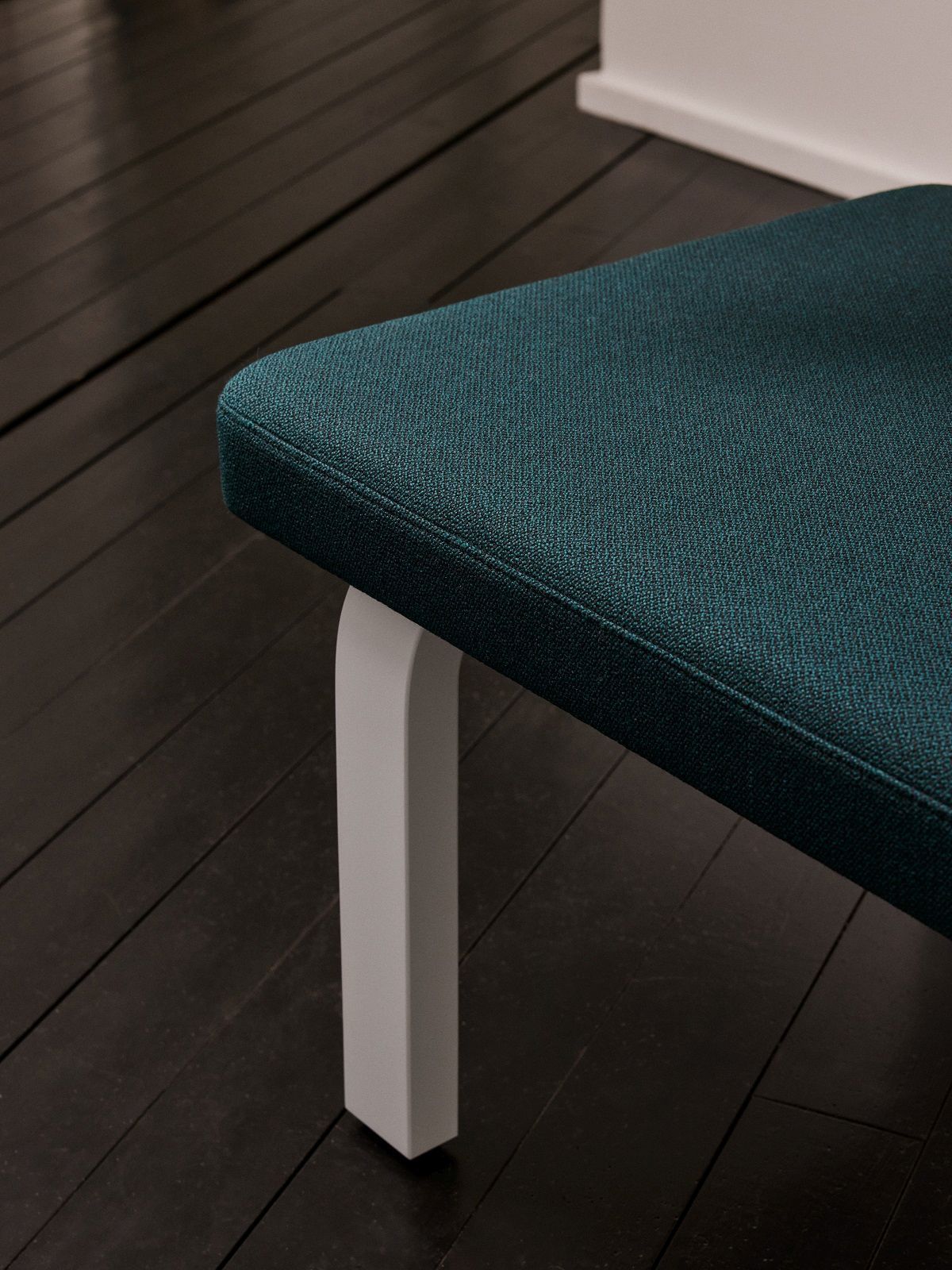 Bench 167 Bank Artek