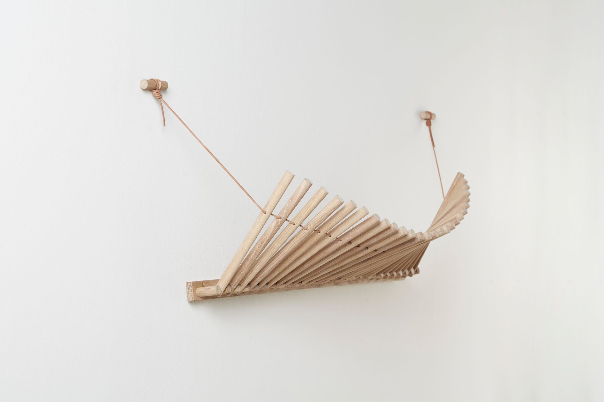 Knaegt Coat Rack Wandgarderobe Woud