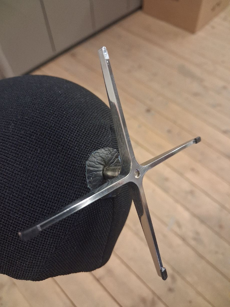 Egg Stuhl MINIATUR (Verkleinerung) SCHWARZ Fritz Hansen MÄNGELEXEMPLAR