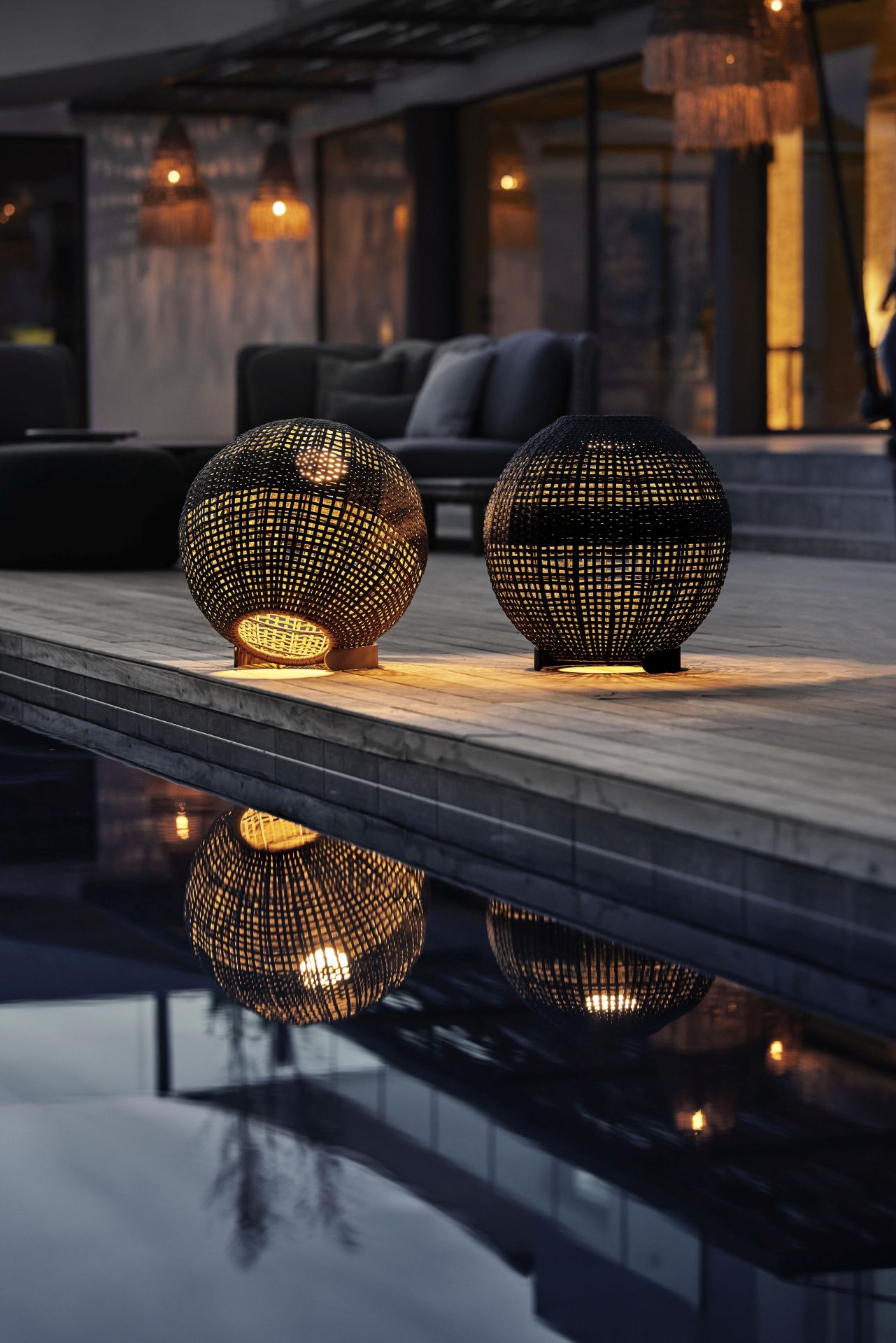 Illusion Outdoor Lampe Rund Dunkelgrau Cane-Line