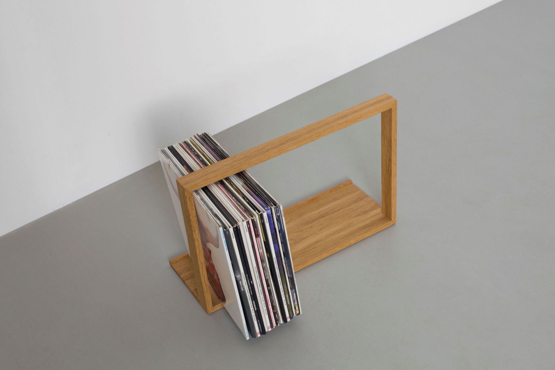 Vinyl b-Seite2 Plattenregal Eiche das kleine b Vinyl b-Seite2 Plattenregal Eiche das kleine b
