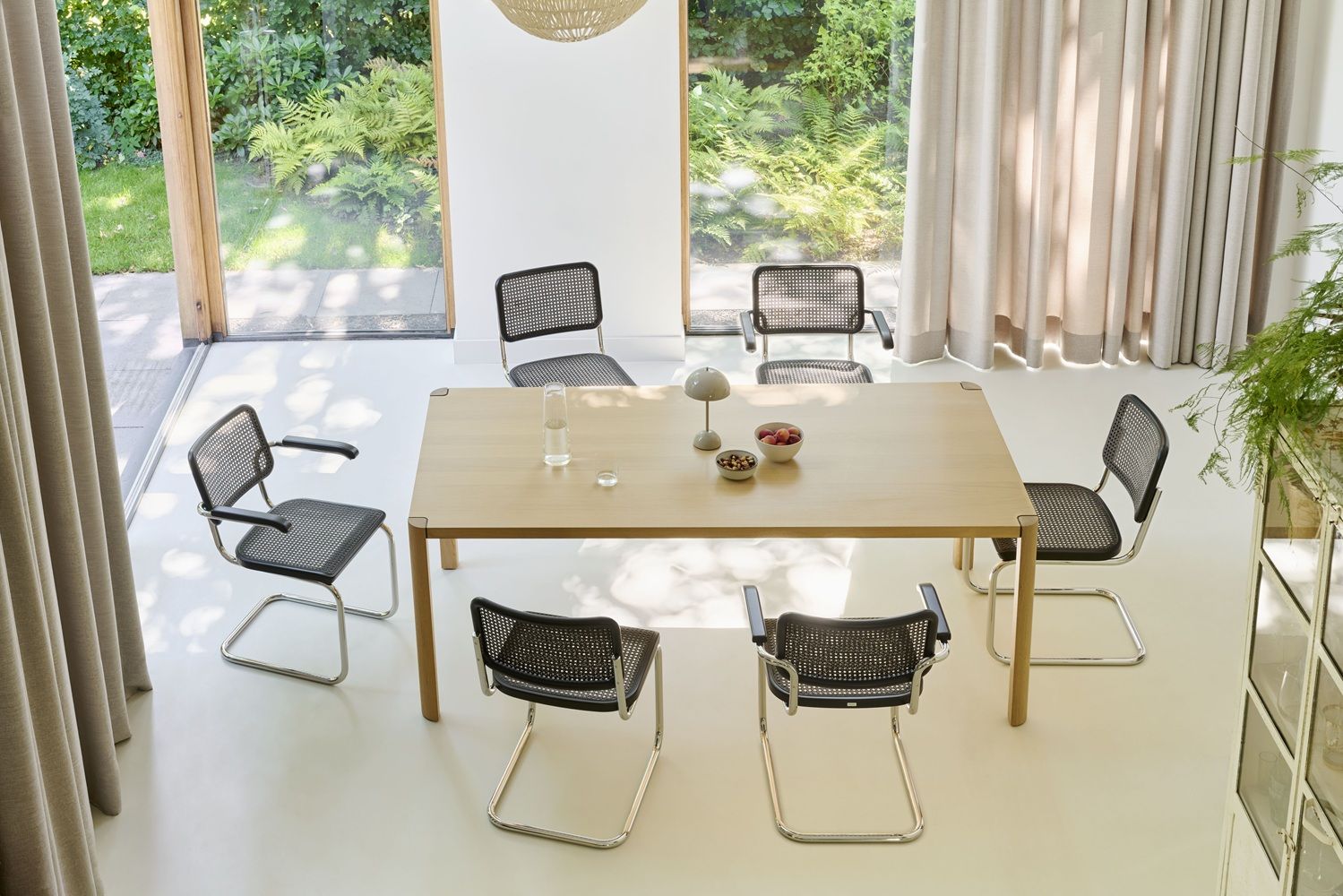 S 64 V Stahlrohr Klassiker Freischwinger CHROM/SCHWARZ Thonet VORZUGSKOMBINATION