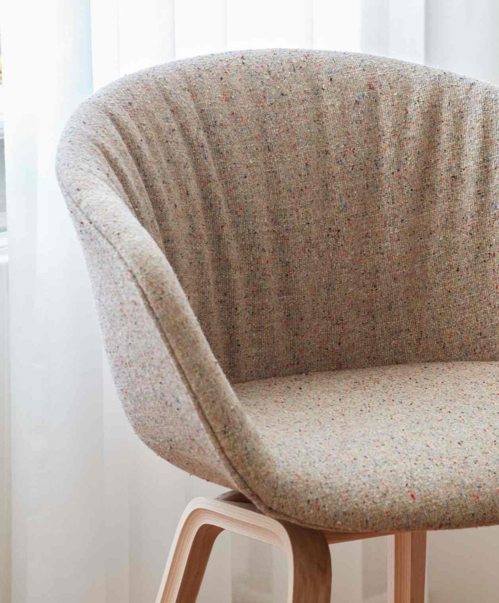 About a Chair AAC23 / AAC23 SOFT Stuhl Bezug Bolgheri LGG60 Hay About a Chair AAC23 / AAC23 SOFT Stuhl Bezug Bolgheri LGG60 Hay