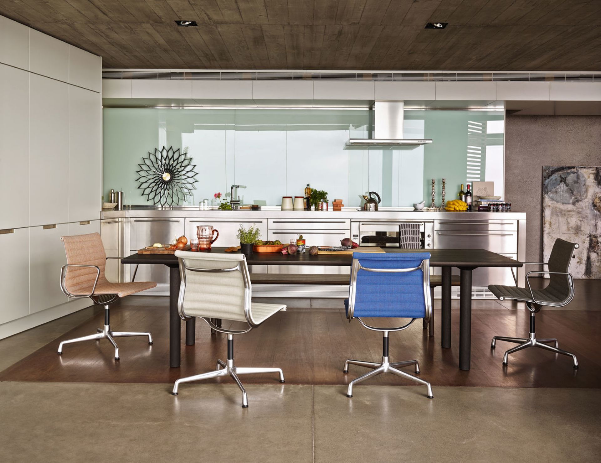 Aluminium Chair EA 104 / EA104 Stuhl Vitra