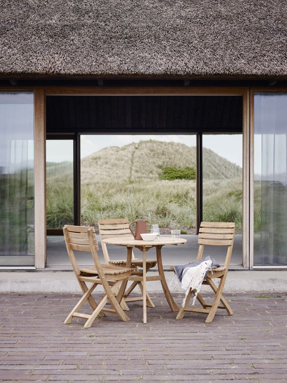 Vendia Table Ø 75 cm Tisch Outdoor Skagerak by Fritz Hansen