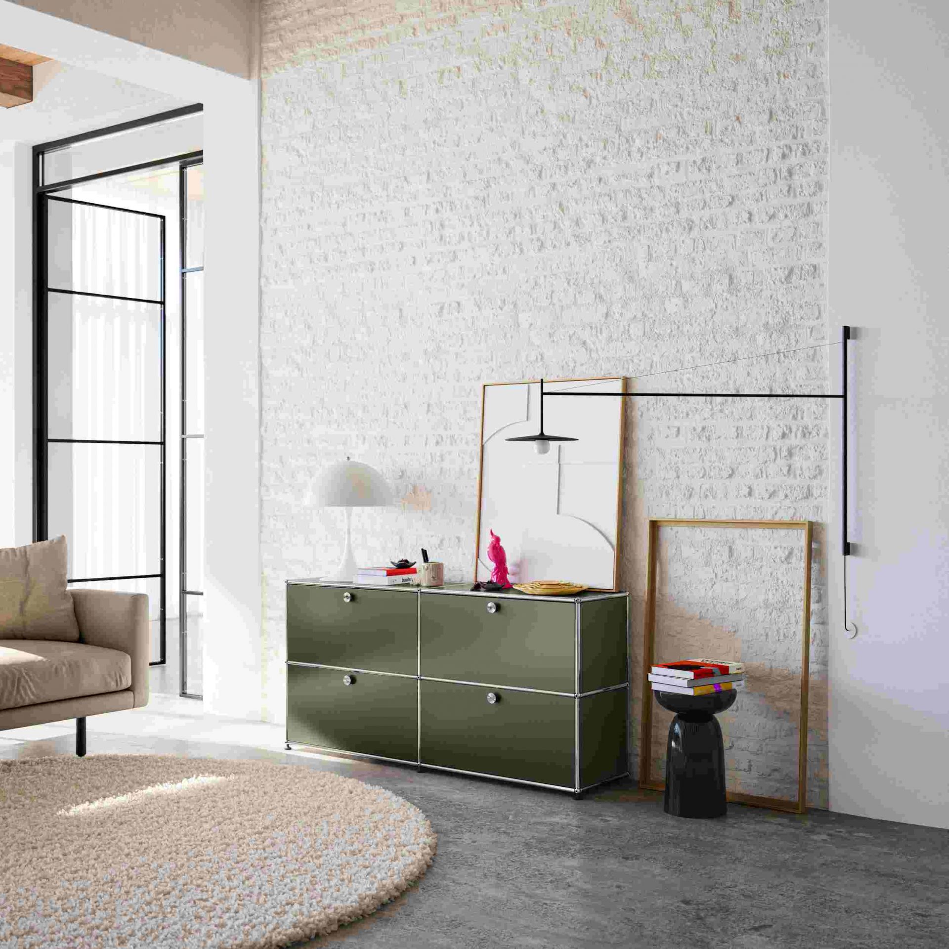 USM Haller Sideboard mit vier Klapptüren Olivgrün NEU STANDARDFARBE