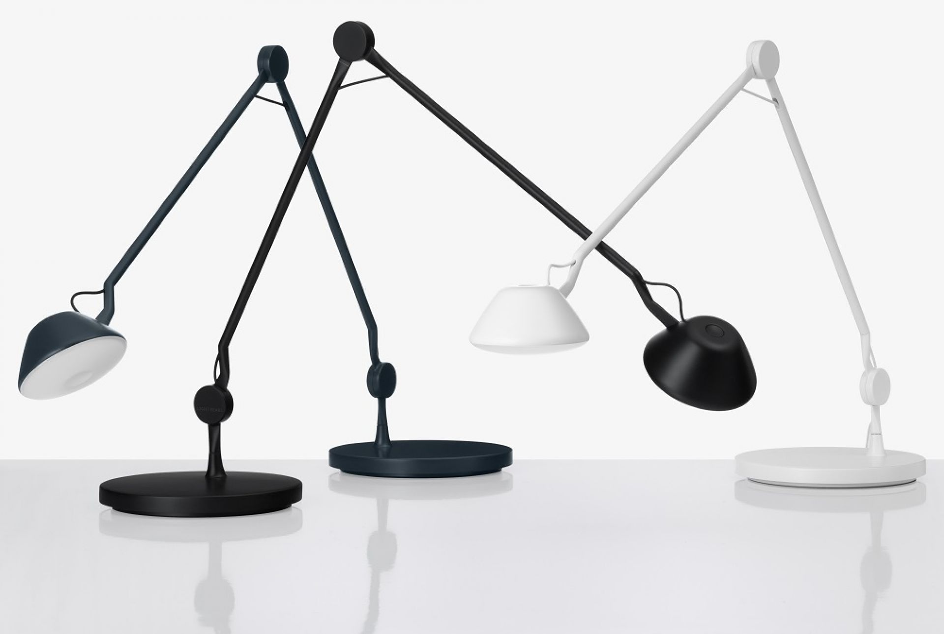 AQ01 Table lamp Tischleuchte Fritz Hansen
