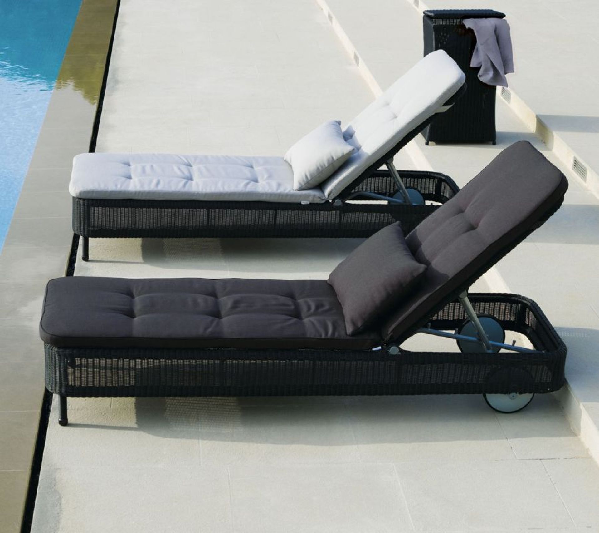 Presley Outdoor Kissensatz für Sonnenliege Cane-Line schwarz mit QuickDry & Airflow system