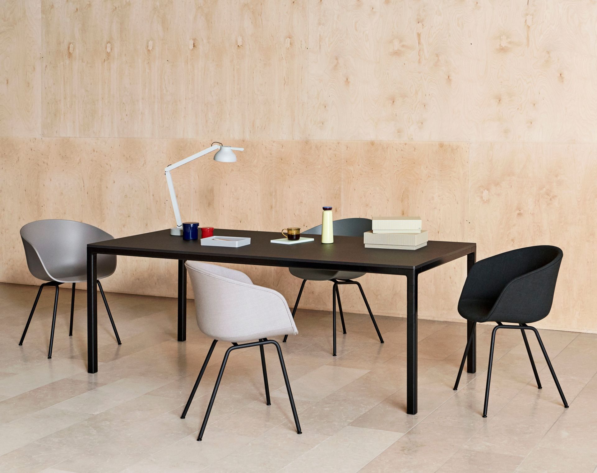 About A Chair AAC27 / AAC 27 Stuhl mit Vollpolster Hay