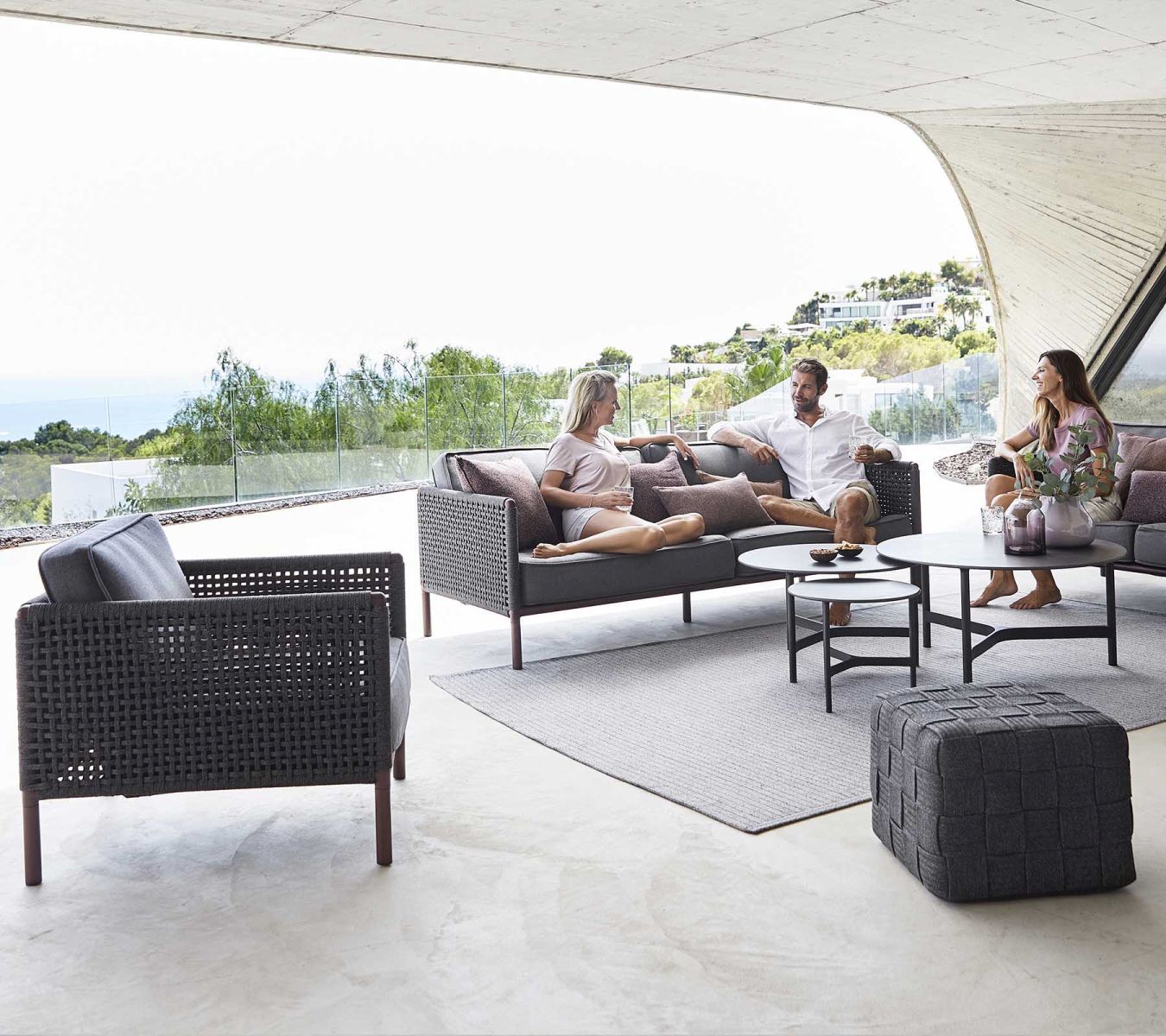 Encore 2-Sitzer Sofa inkl. AirTouch Kissen Cane Line