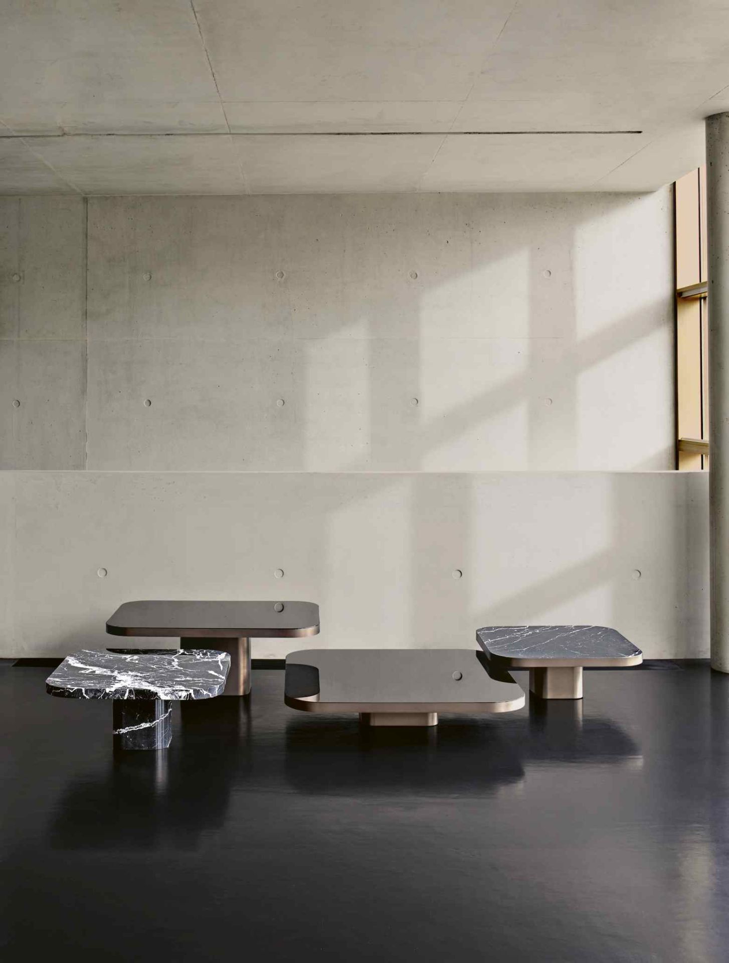Bow Coffee Table Couchtisch No. 4 ClassiCon 