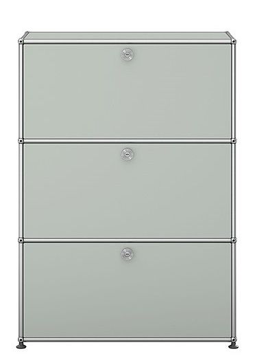 USM Haller Highboard in Lichtgrau mit drei Klappen und verchromtem Gestell, Frontansicht.