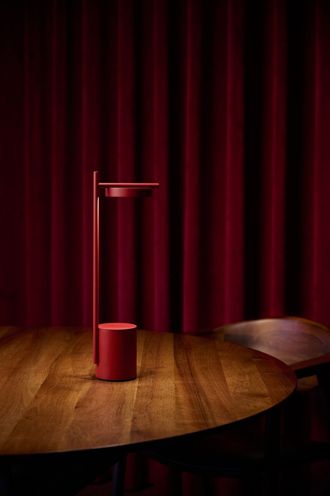Igram Portable Table Lamp Shape I Akkuleuchte / Tischleuchte Grupa