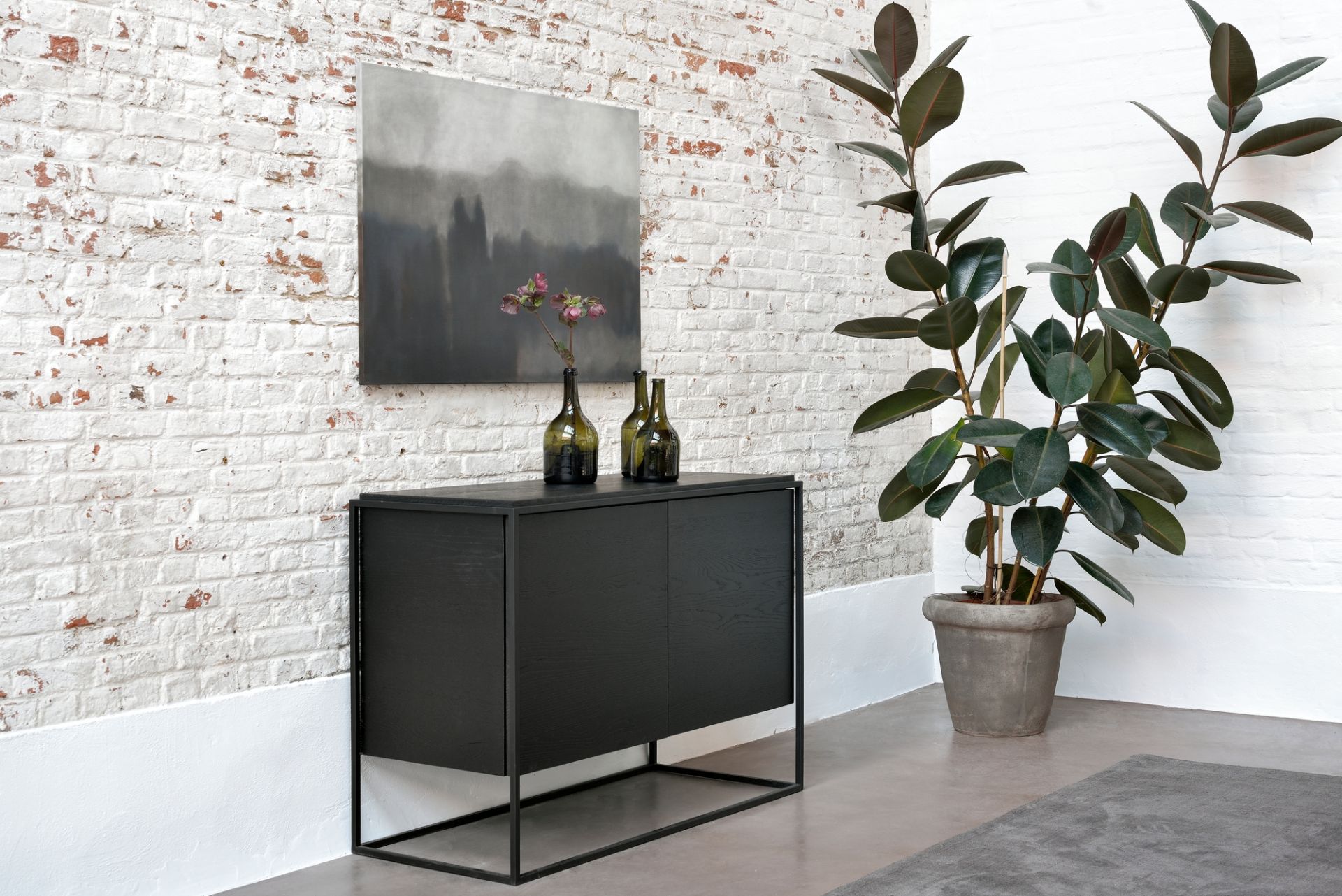 Monolit Sideboard Eiche schwarzes Gestell Ethnicraft