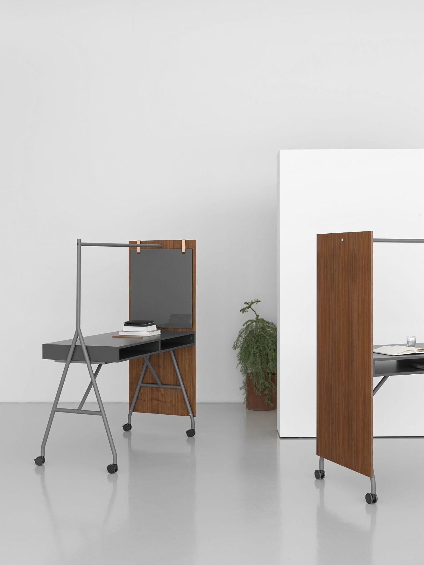 Hangout High Desk Stehtisch Mizetto QUICK SHIP
