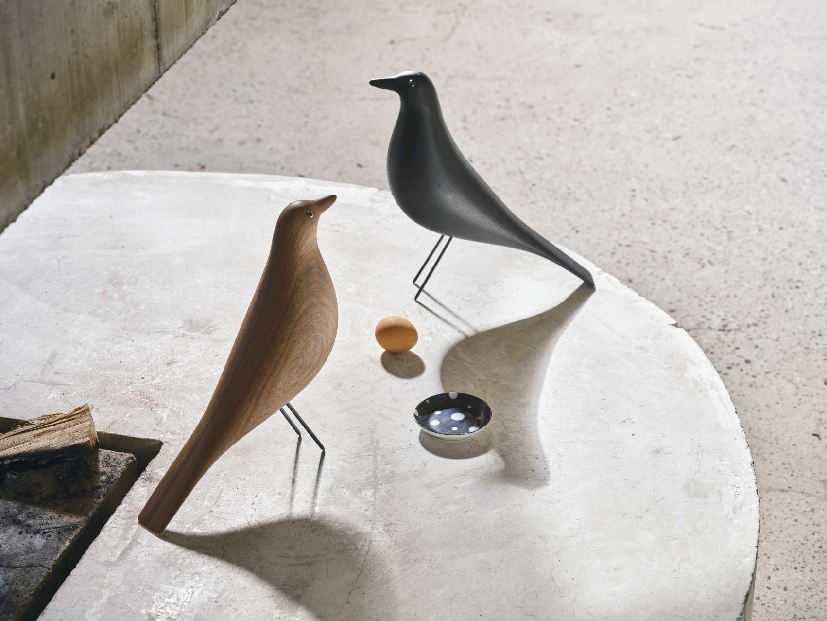 Eames House Bird Skulptur Esche schwarz Vitra NEUE VERSION