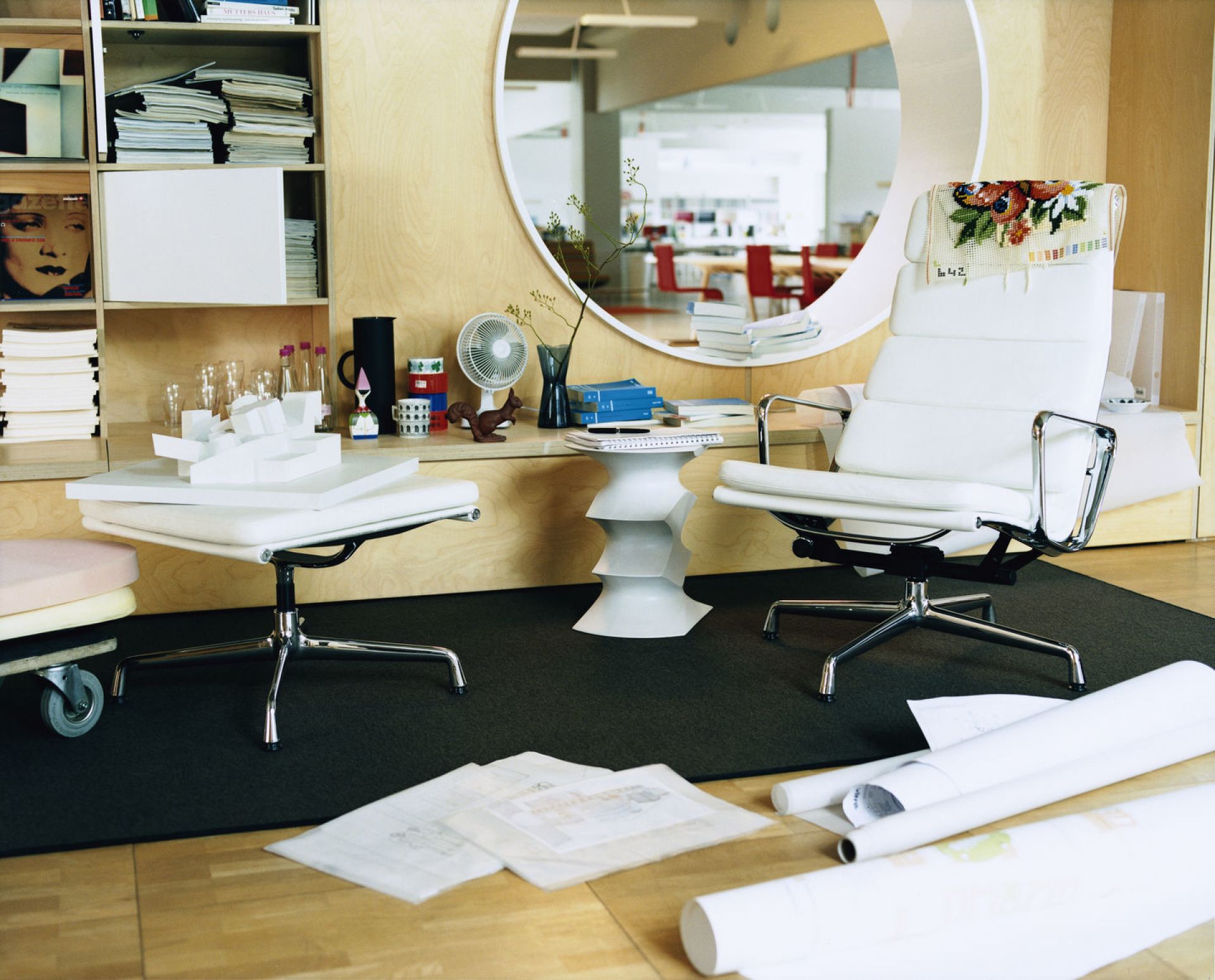 Soft Pad Chair EA222 / EA 222 Sessel Vitra