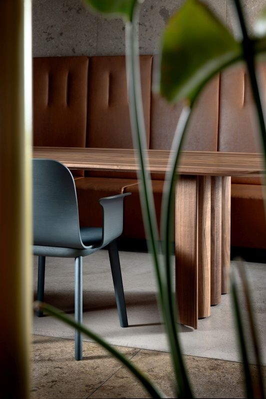 Aeon Comfort Chair Armlehnstuhl Zeitraum Aeon Comfort Chair Armlehnstuhl Zeitraum