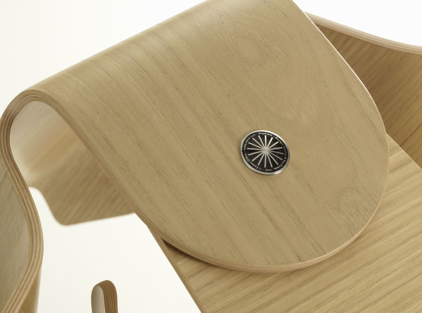 Eames Elephant Plywood Hocker Vitra NEUE VERSION