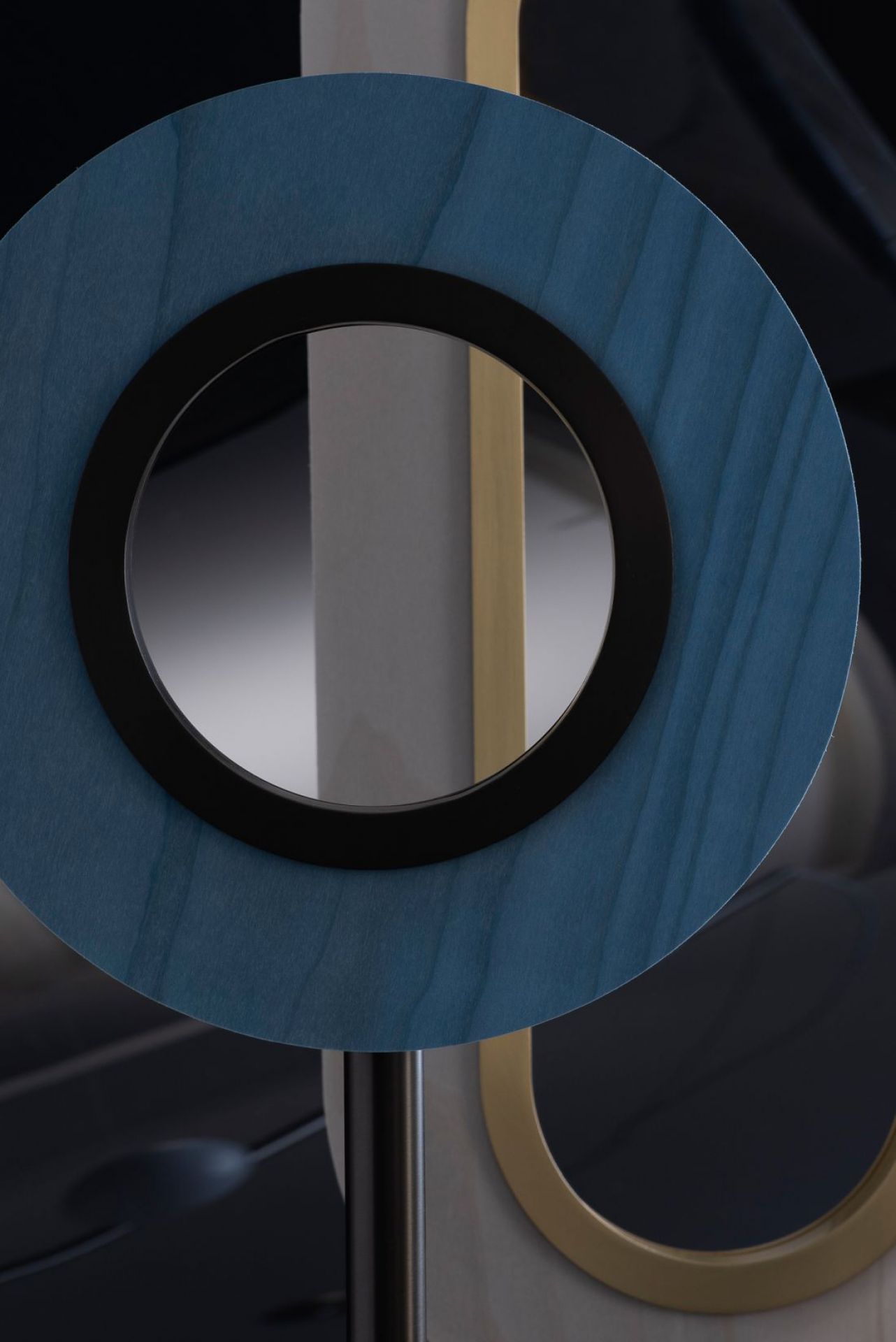 Lens LED Wandleuchte rund Metallring in Gold Hellrosa LZF Lamps