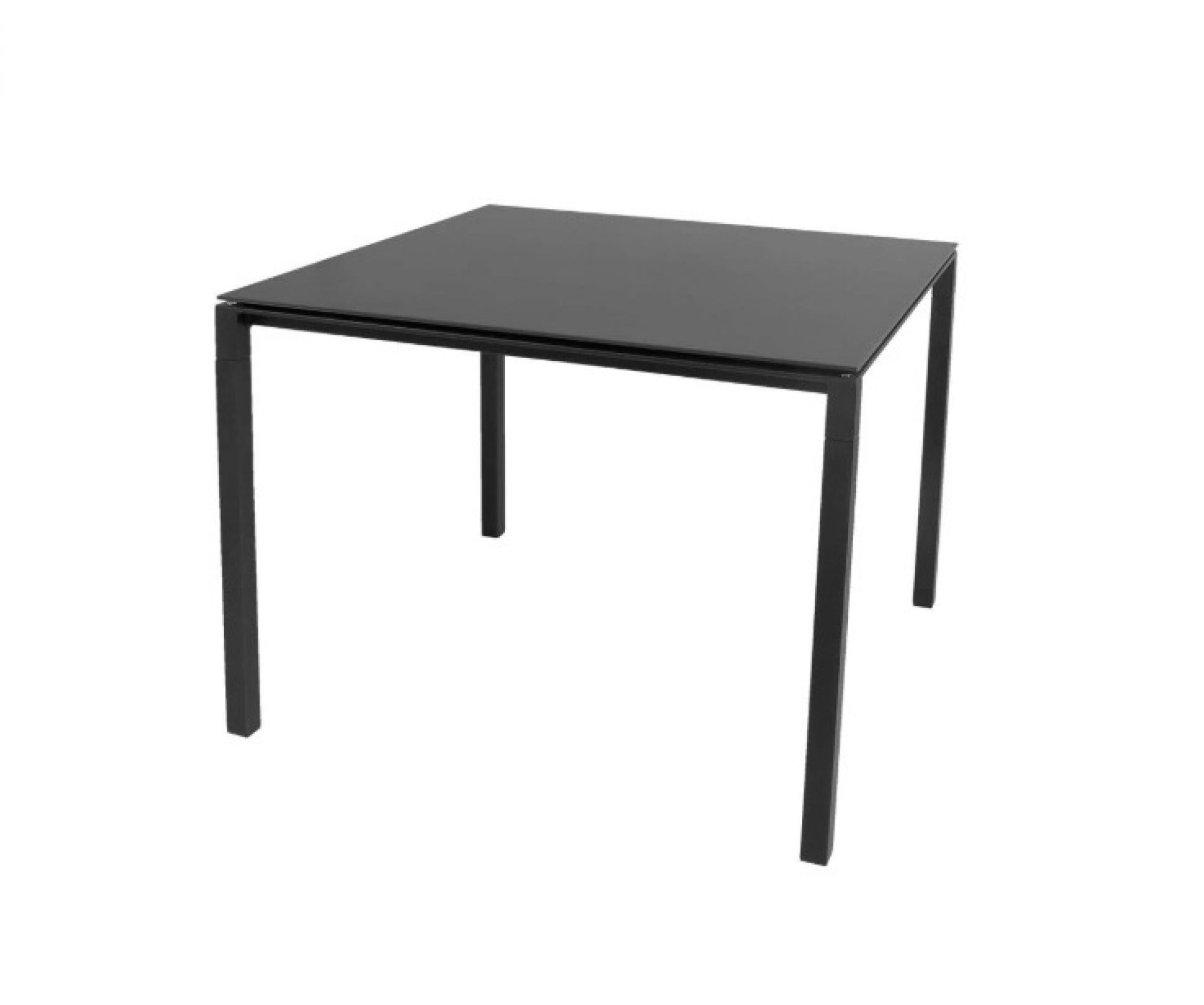 Quadratischer Pure Outdoor Esstisch von Cane-Line mit schwarzer Tischplatte und lavagrauem Gestell.