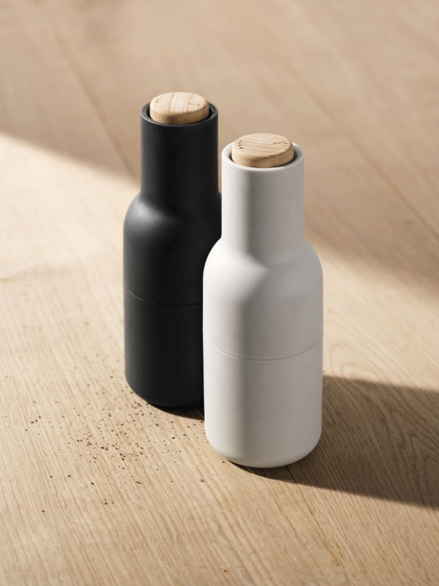Bottle Grinders Eiche Salz - und Pfeffermühle 2-er Set Audo EINZELSTÜCK