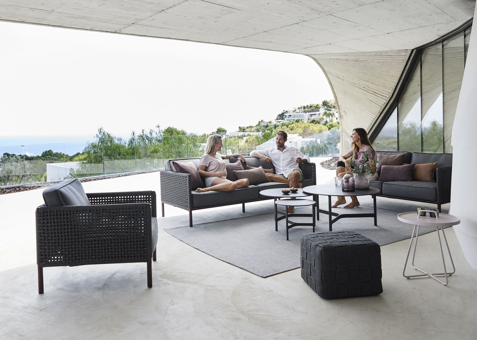 Encore 3 Sitzer Sofa inkl. AirTouch Kissen Cane-Line