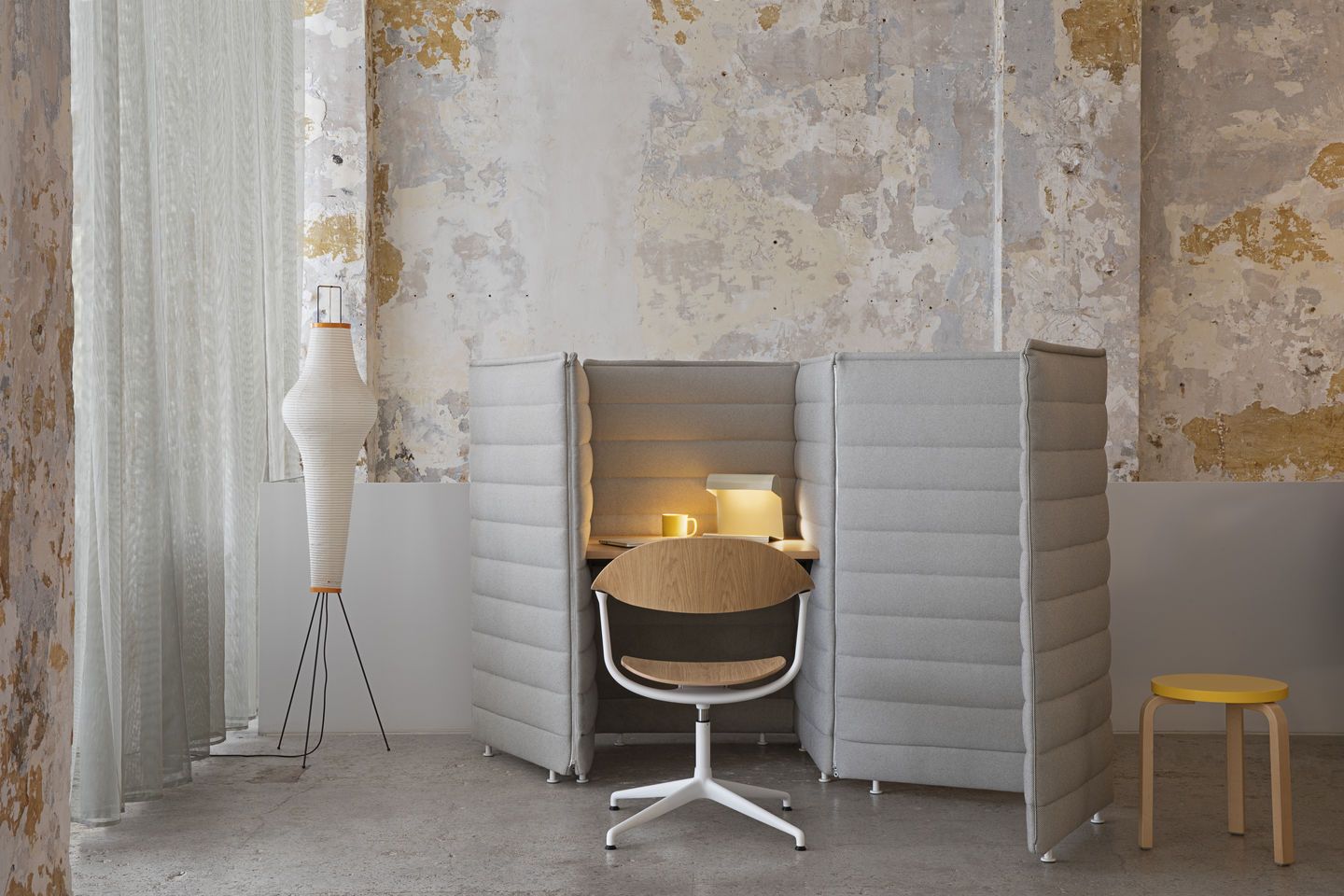 Mynt Rücken und Sitz Plywood Bürodrehstuhl Vitra