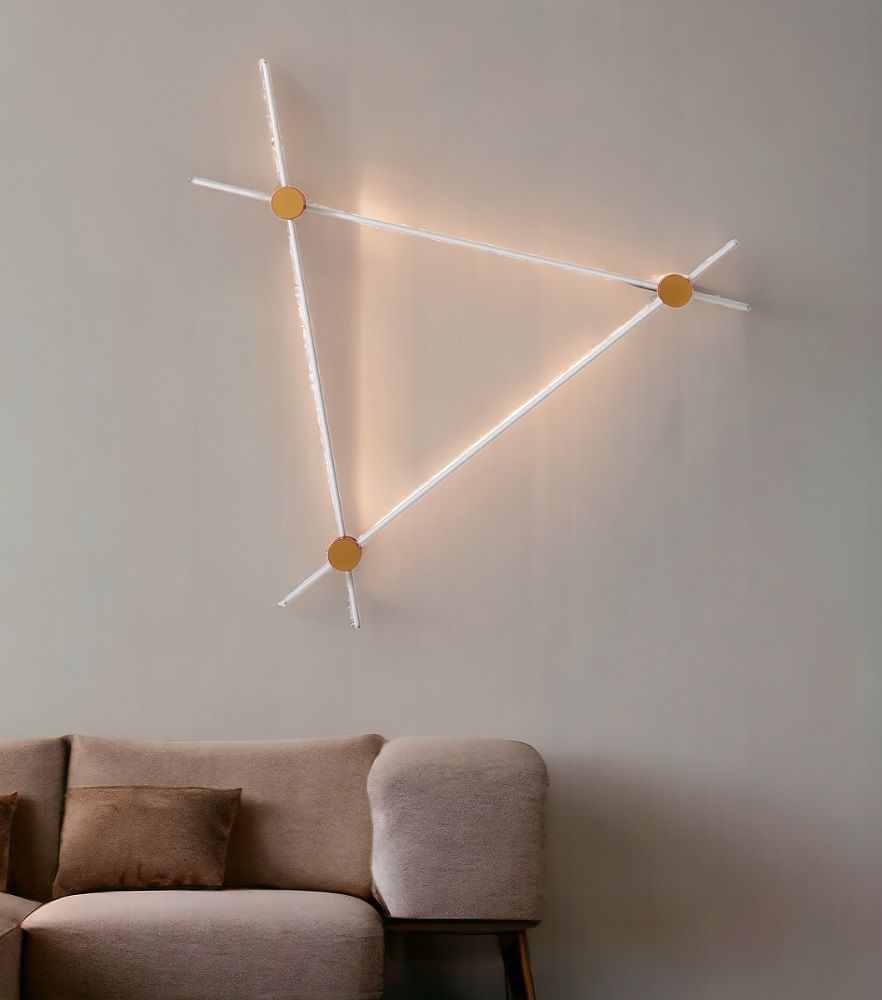 Eitie Triangle Wall 170 Wandleuchte Cassina 