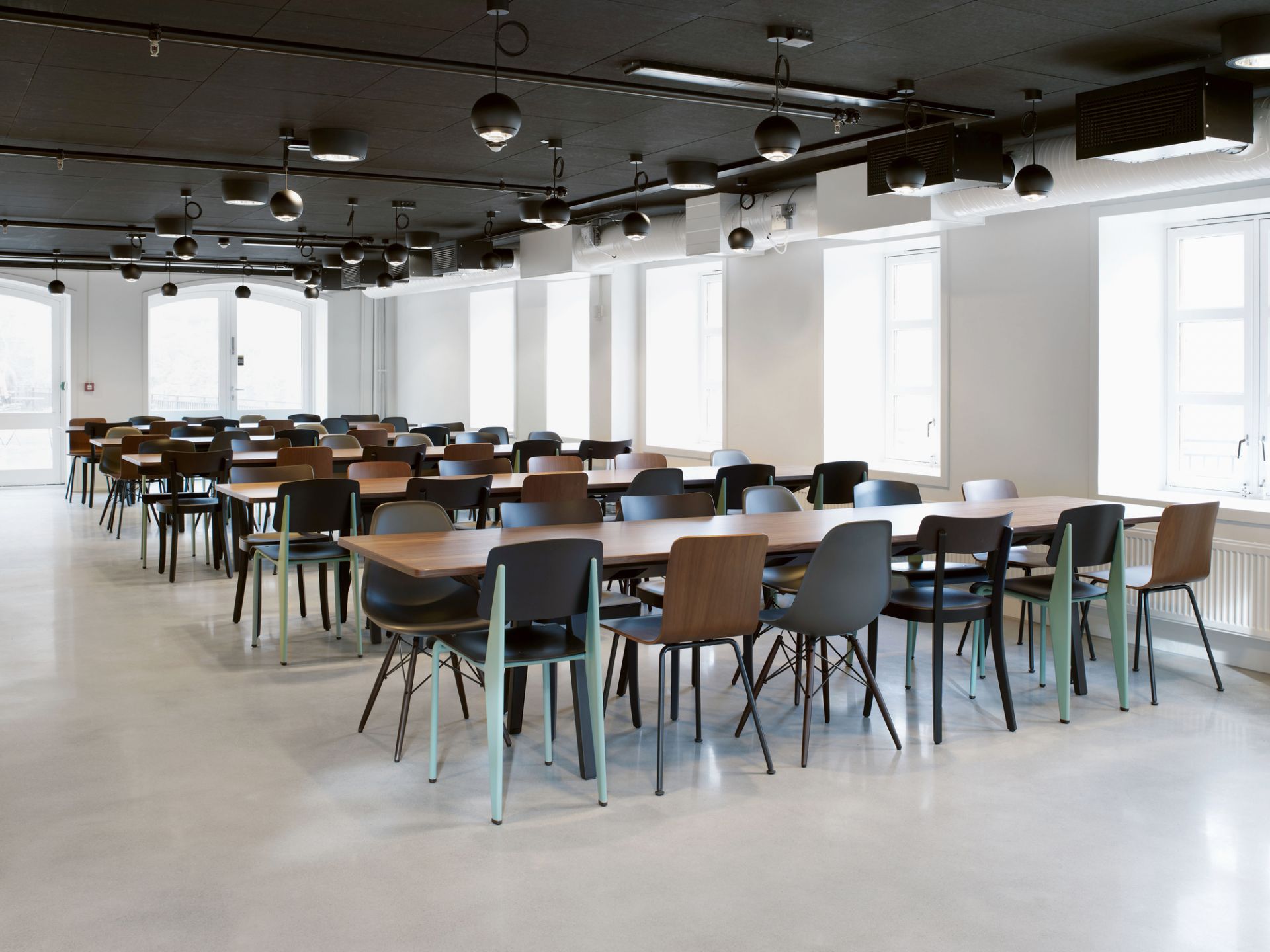 Hal Ply Tube Stuhl Vitra