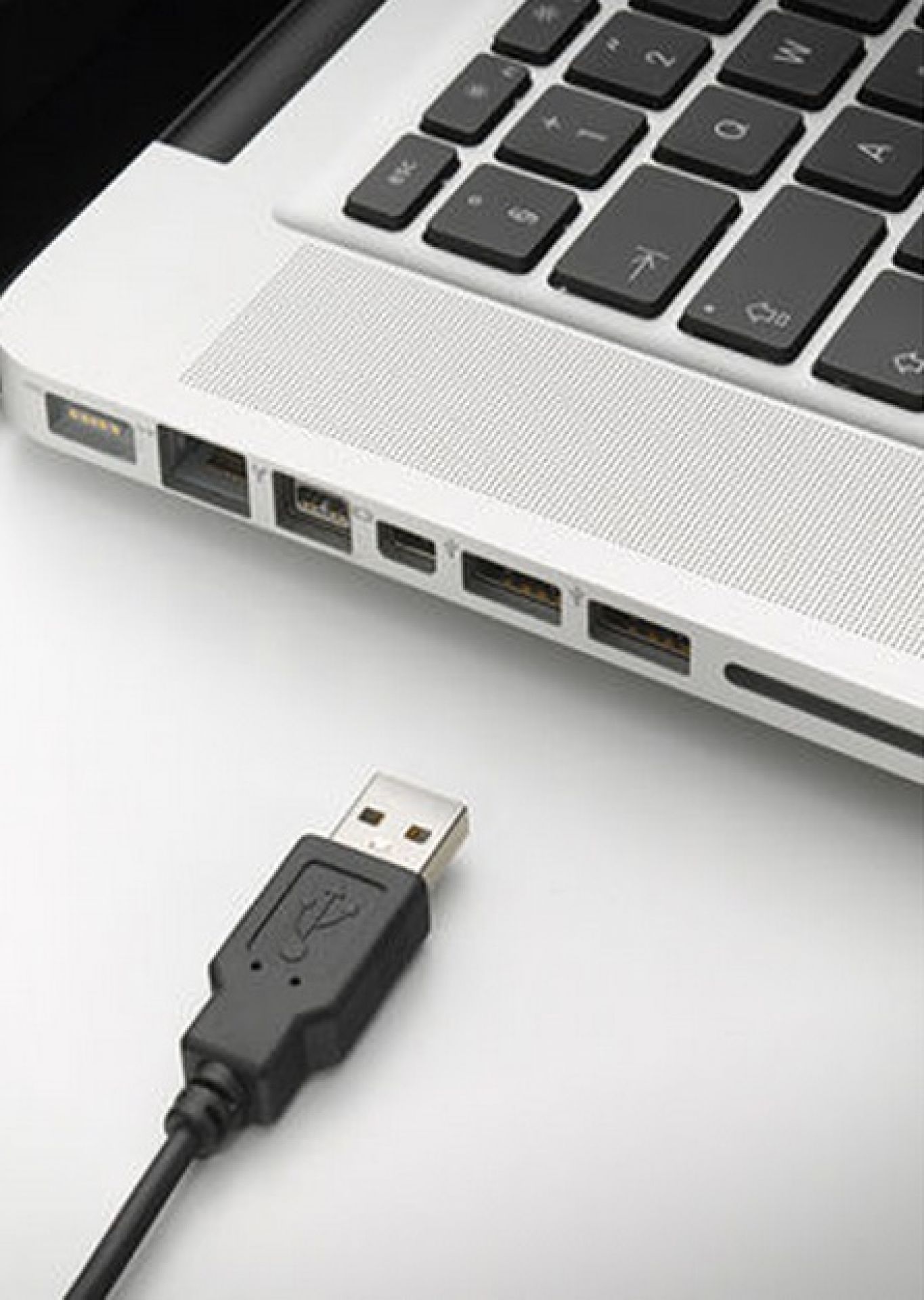 ZETT USB Wandleuchte / Tischleuchte Baltensweiler