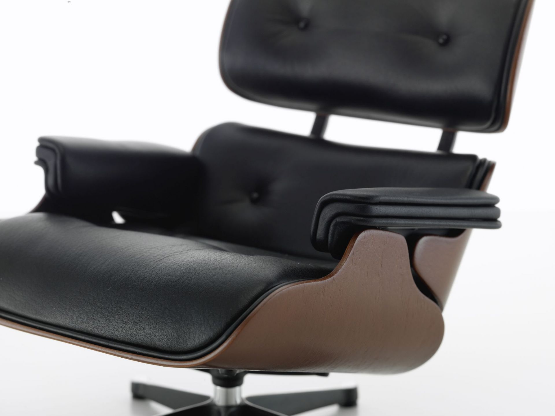Miniatur Lounge Chair + Ottoman [1956]  Vitra