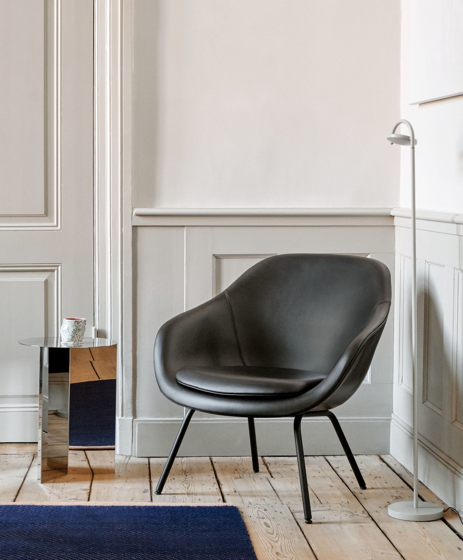About a Lounge AAL 87 / AAL87 Sessel Hay