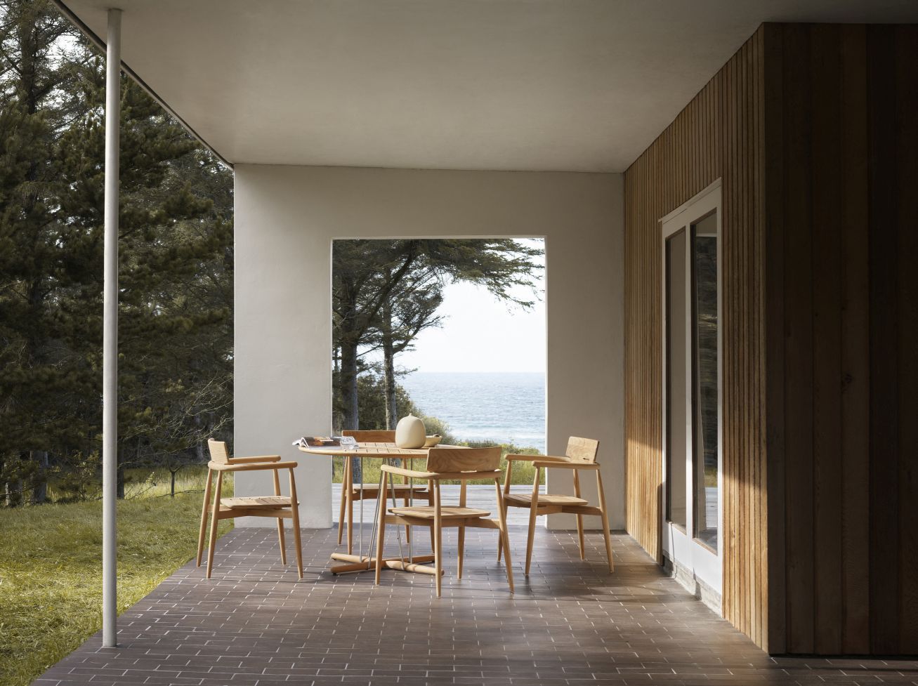 E008 Embrace Outdoor Stuhl Carl Hansen & Søn