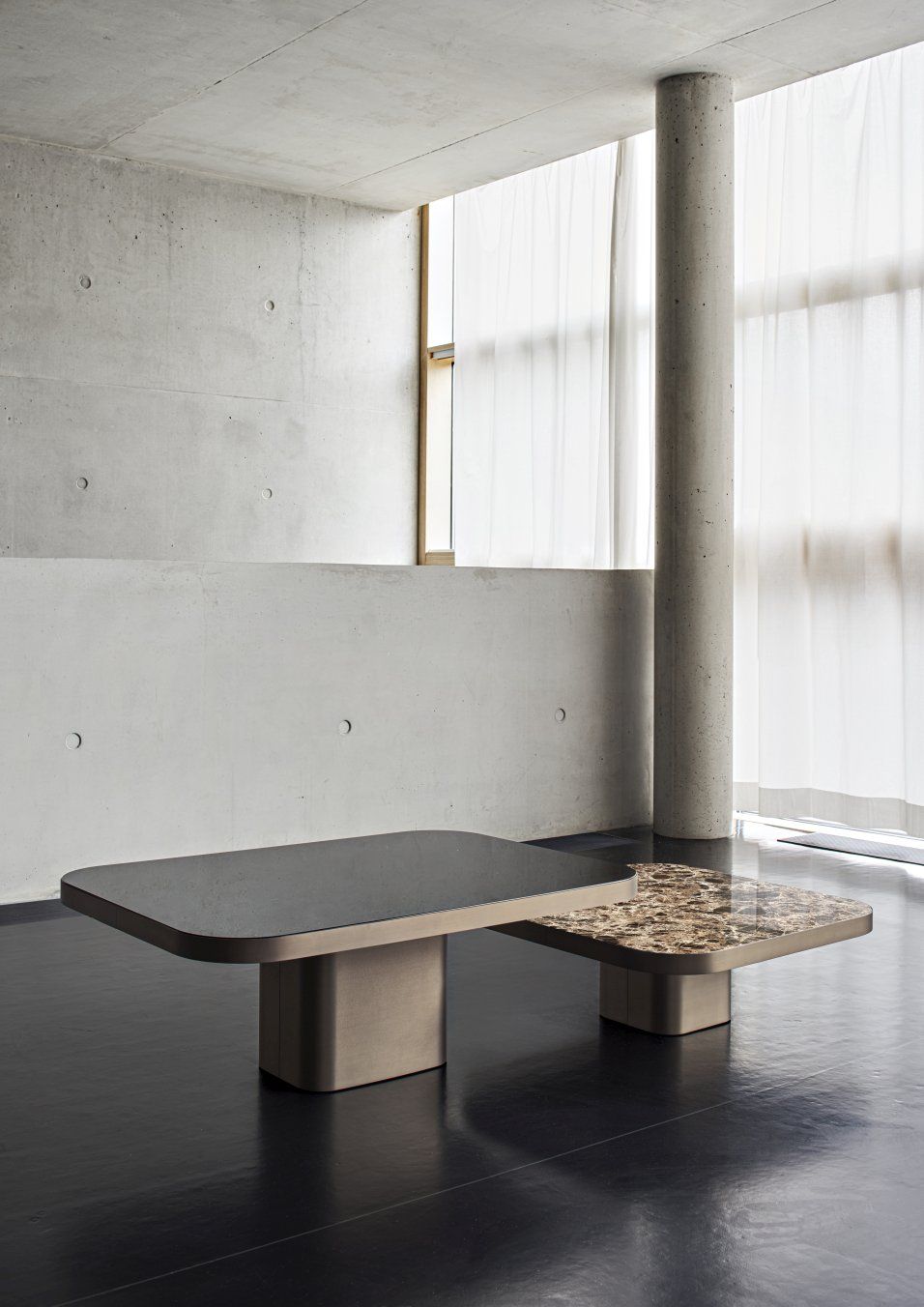 Bow Coffee Table Couchtisch No. 2 ClassiCon 