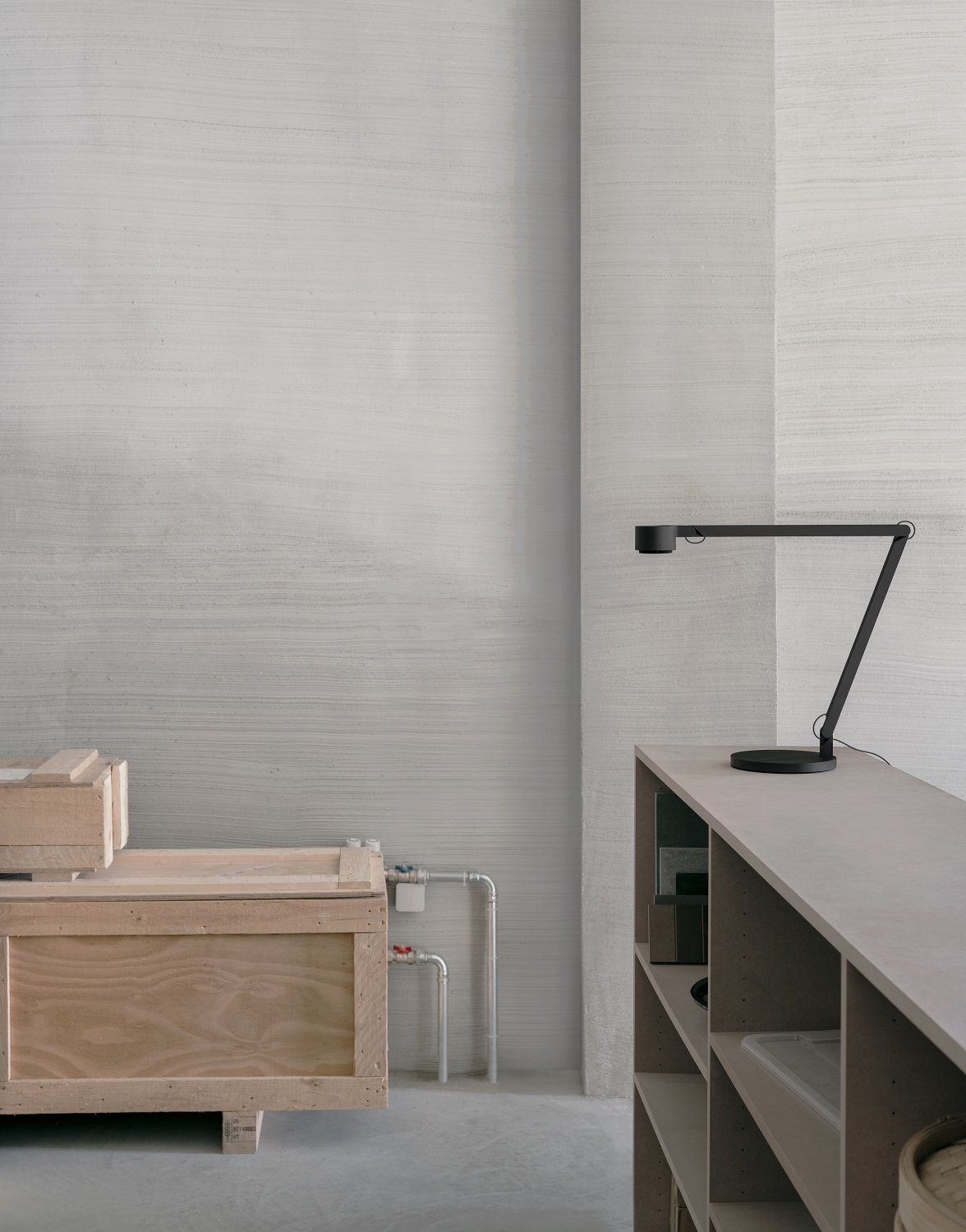 w227 Winkel alu Base Tischleuchte wästberg