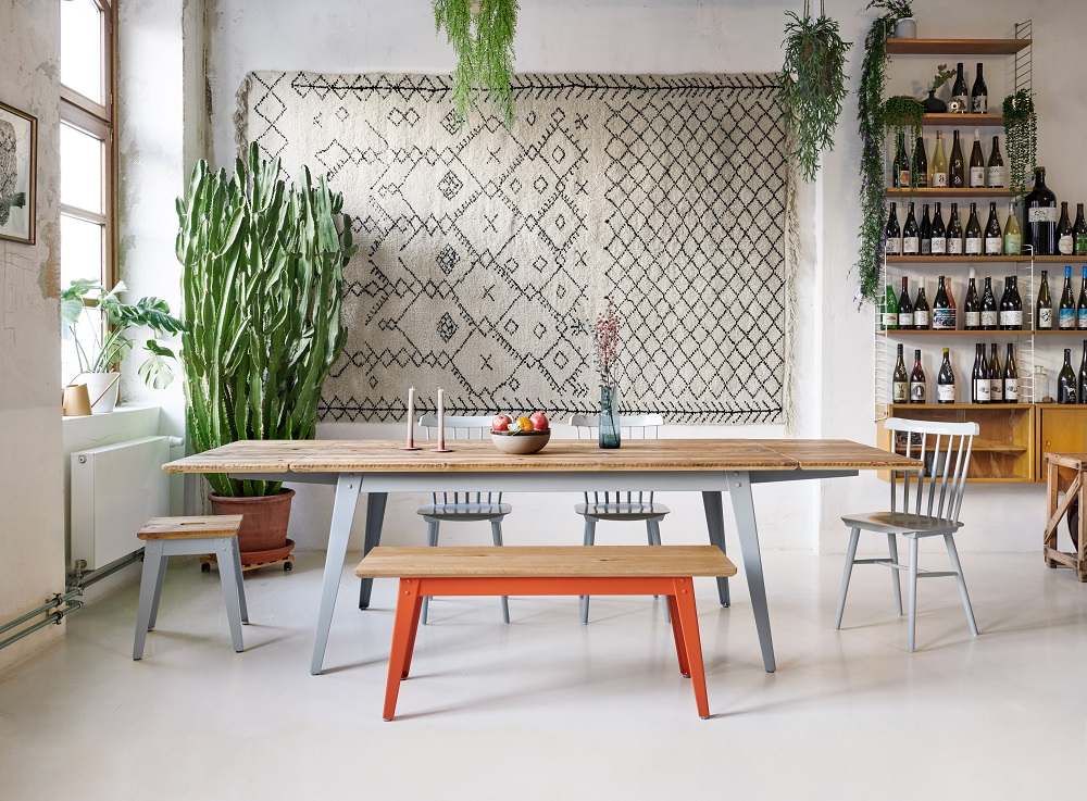 6Grad Hocker Jan Cray Rotorange-Bauholz recycelt