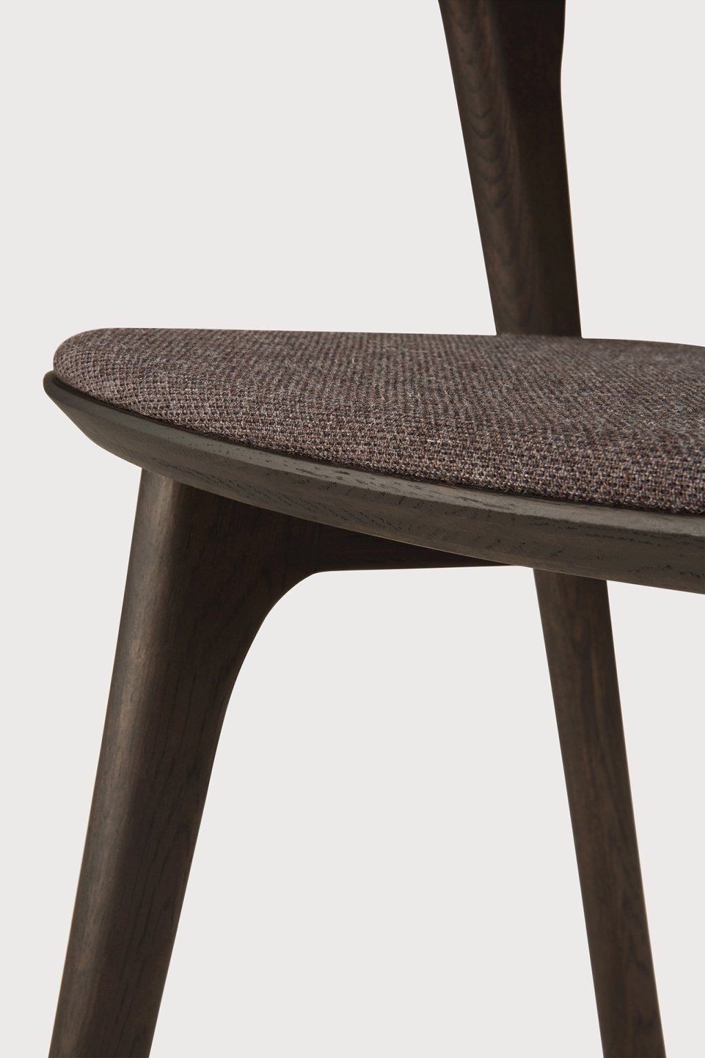 Bok Stuhl Eiche braun / Stoff Warm braun Ethnicraft