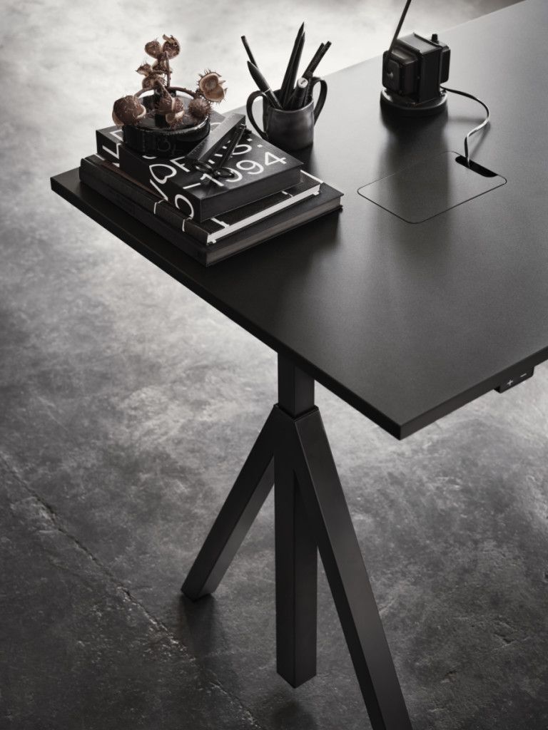 Works Schreibtisch Fix B140cm String Furniture
