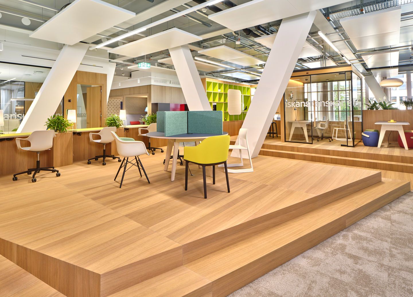 Eames Plastic Arm Chair DAW Stuhl Vitra