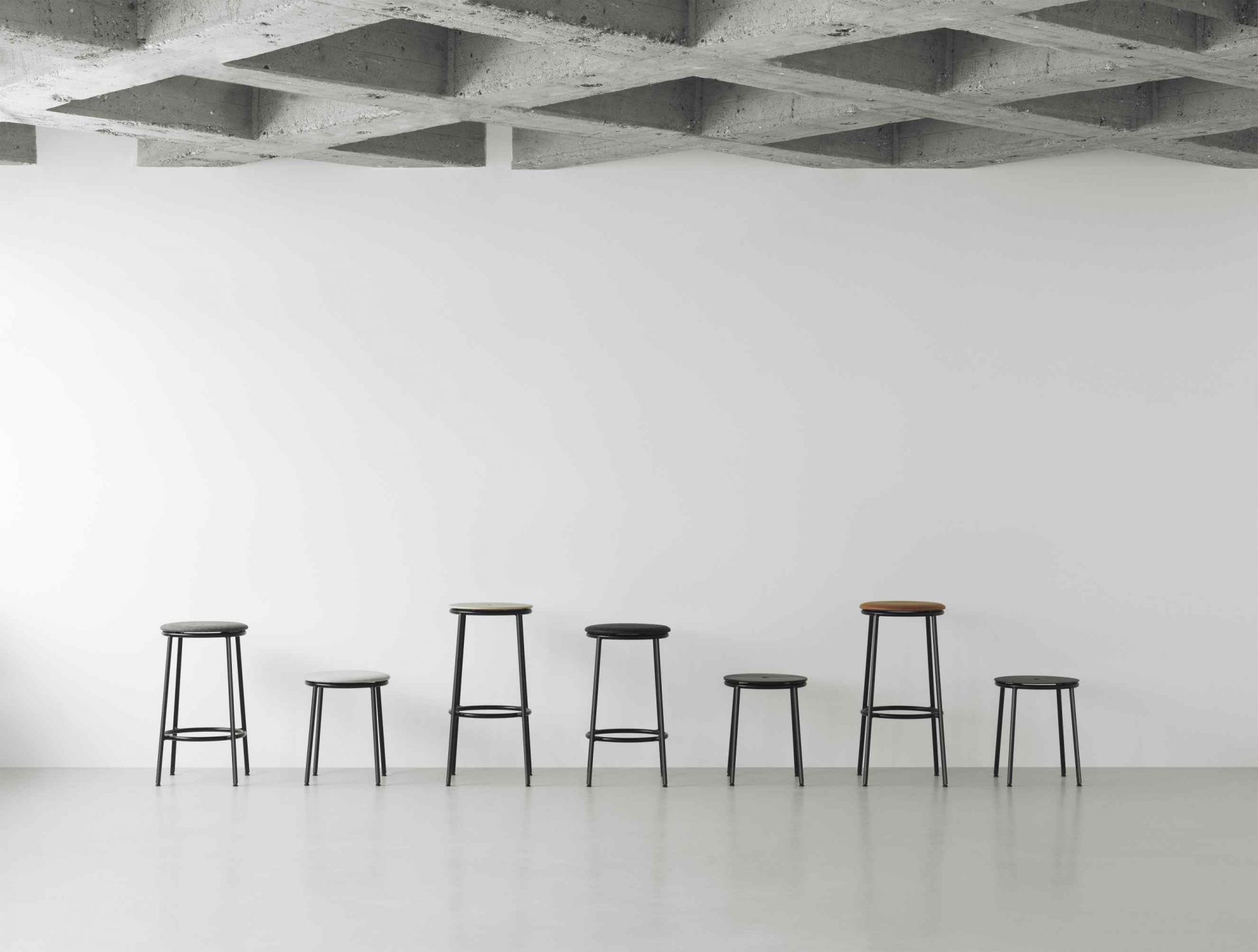Circa Barstool H 75 cm Barhocker Normann Copenhagen