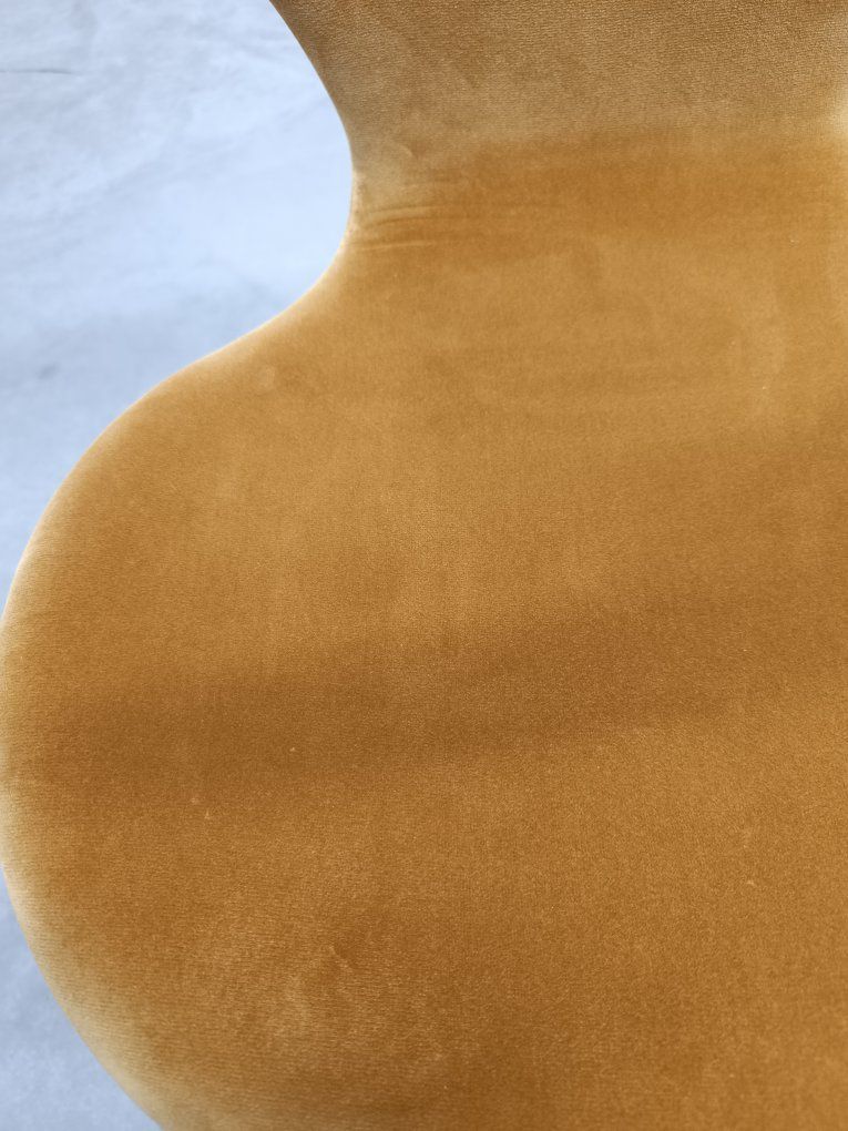 Series 7 3107 Velvet Chair Stuhl Vollpolster Samt Ochre/Chrom Fritz Hansen EINZELSTÜCKE