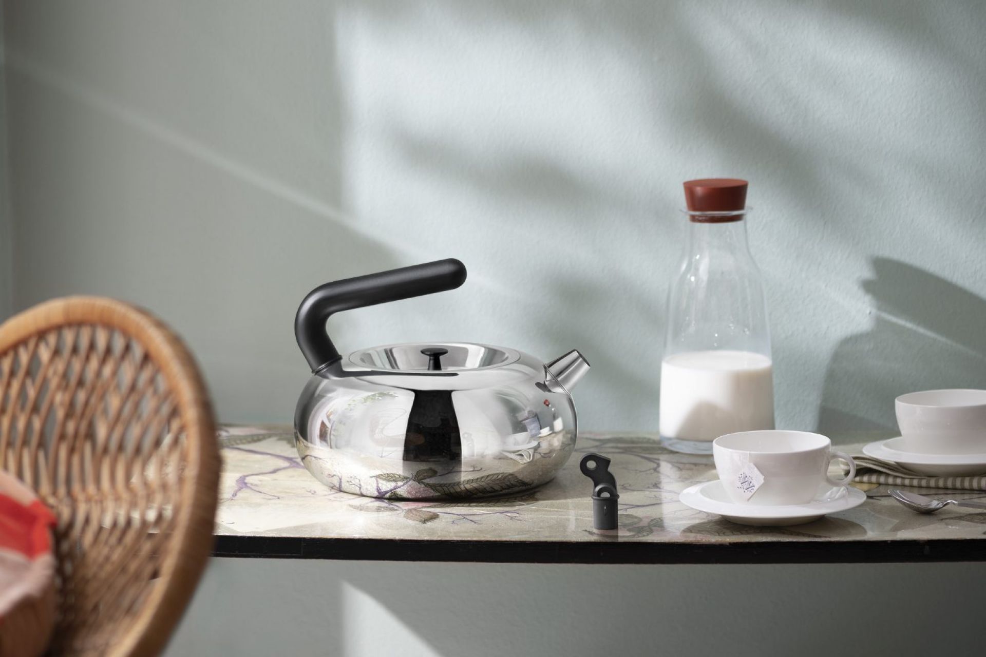 Irony Bulbul Wasserkessel AC100 Alessi LIMITED EDITION