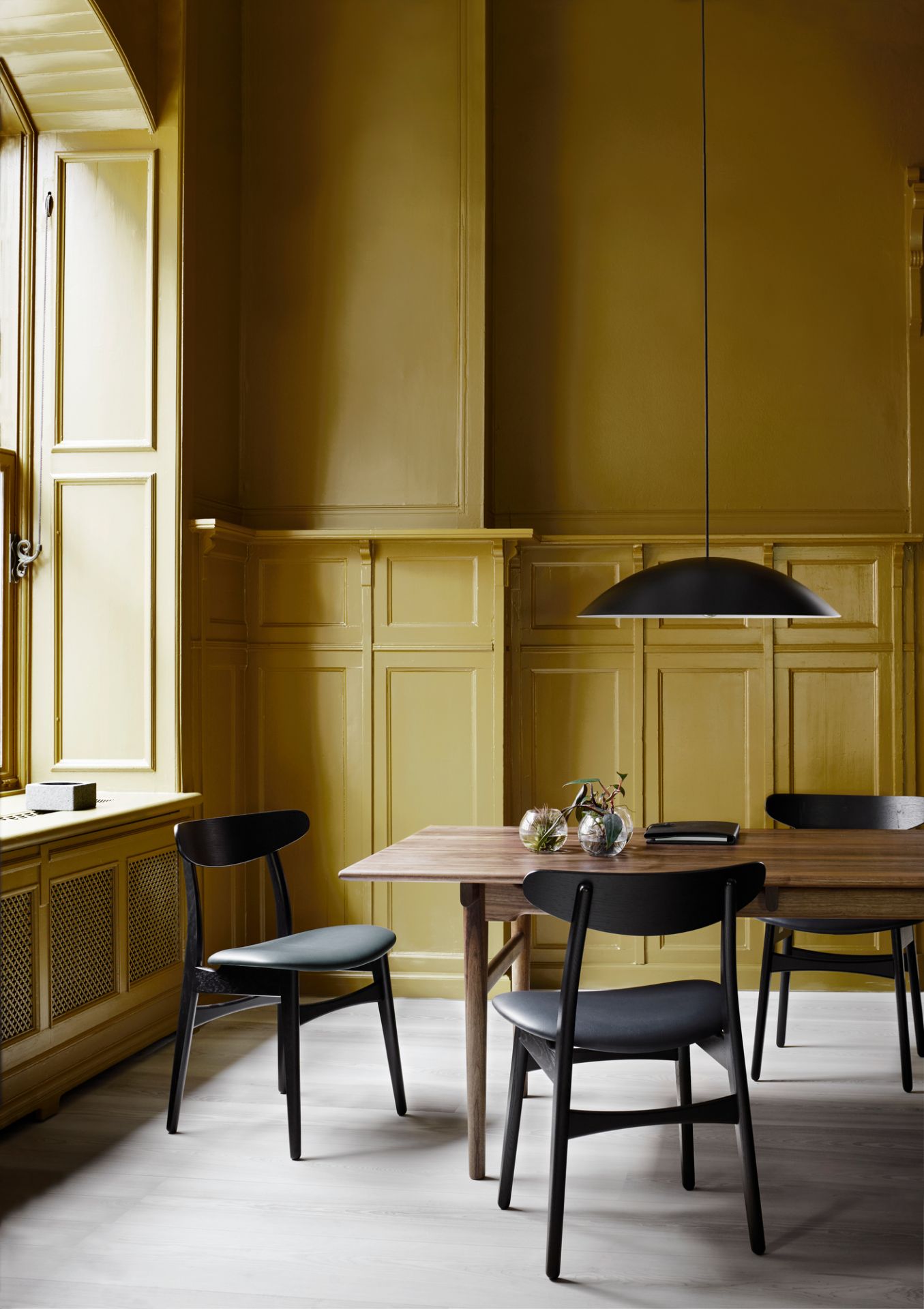 CH30P Chair Stuhl gepolstert Carl Hansen & Søn Gestell eiche schwarz Sitz Thor 350