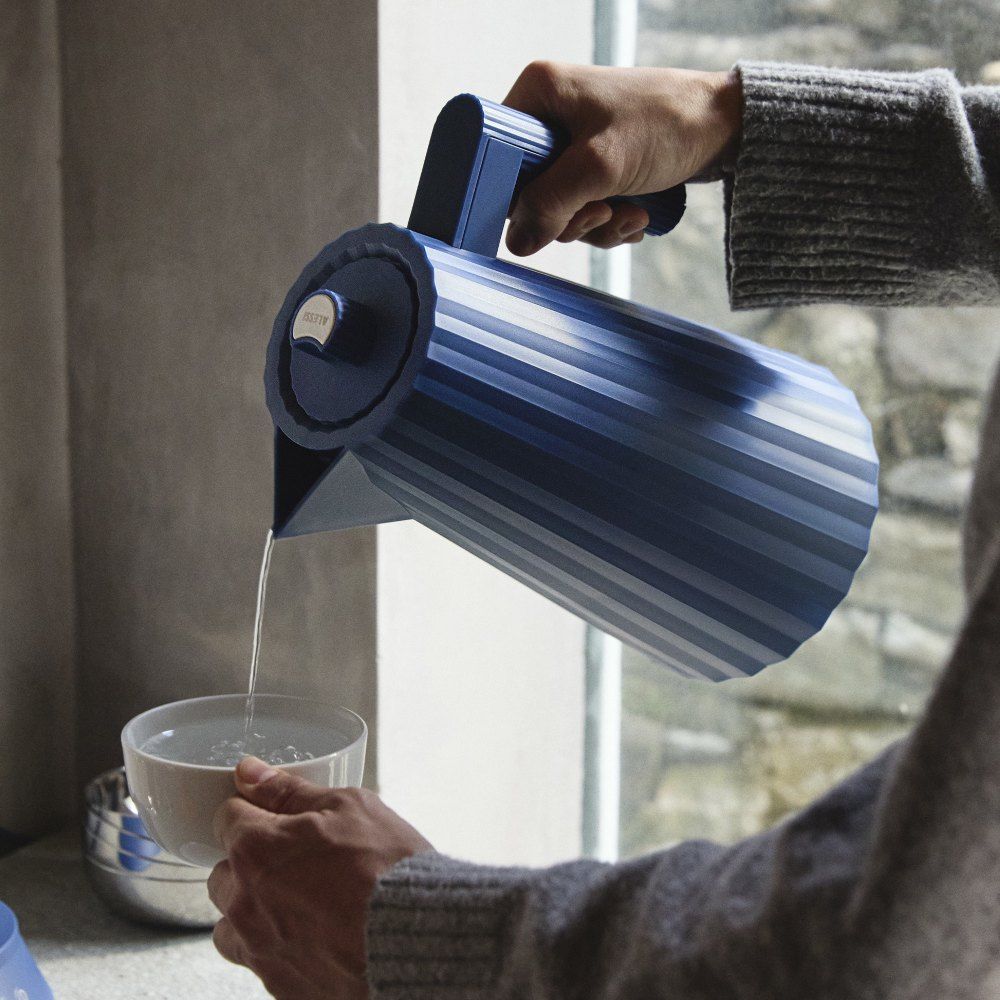MDL06 Plissé Wasserkocher Alessi Blau