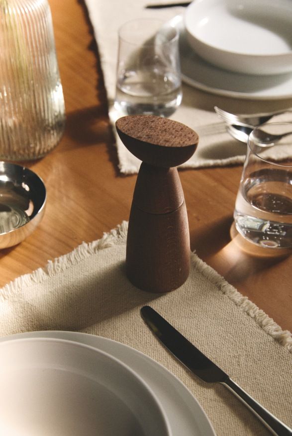 Oaxaca Salz- und Gewürzmühle H 16,5 cm MDL23 Alessi