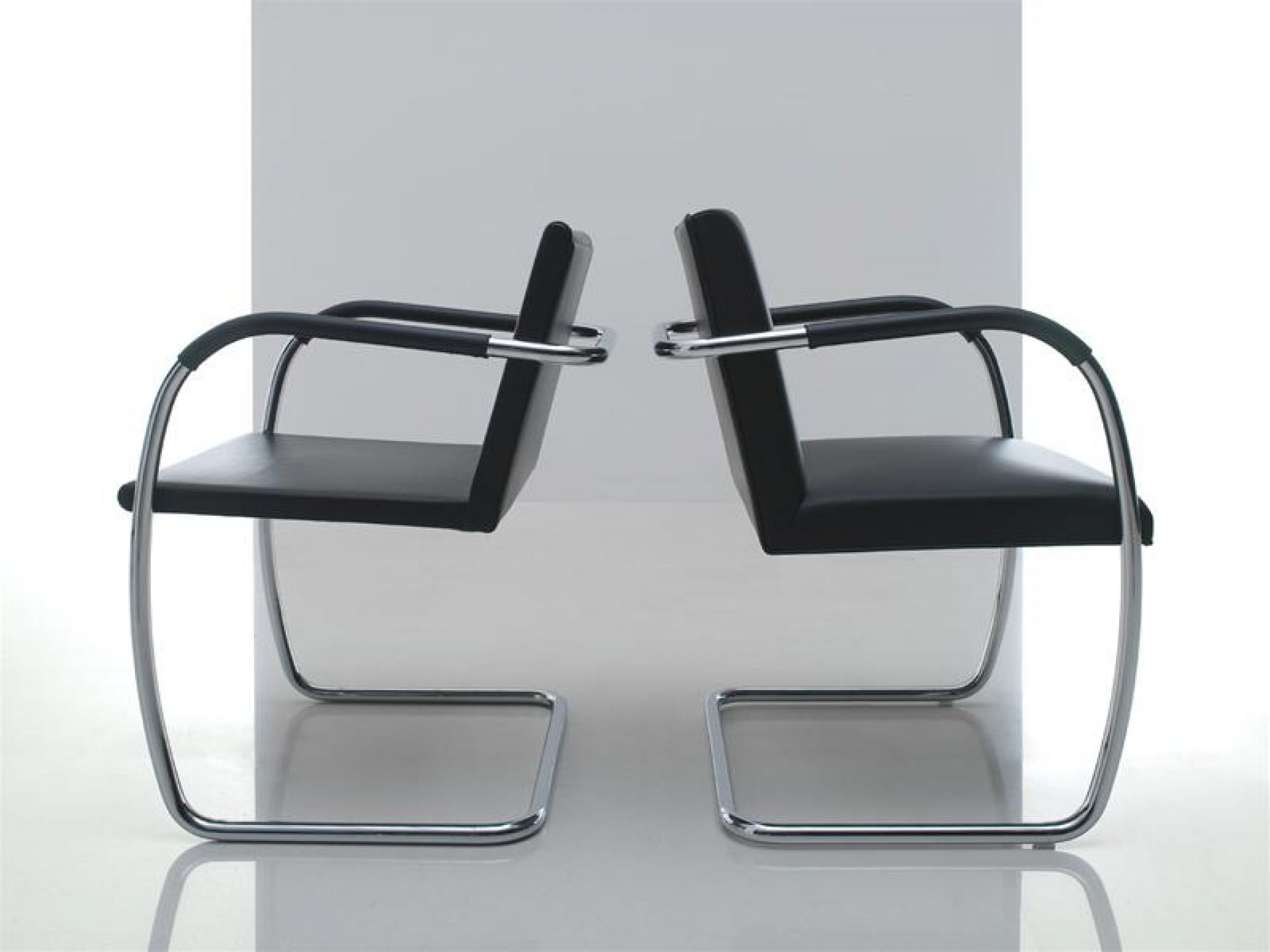 Brno Stuhl Knoll International