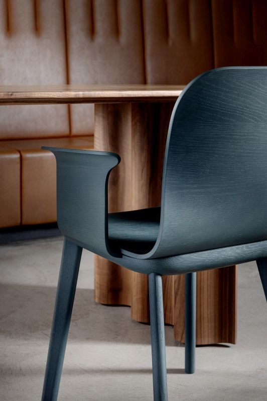 Aeon Comfort Chair Armlehnstuhl Zeitraum Aeon Comfort Chair Armlehnstuhl Zeitraum